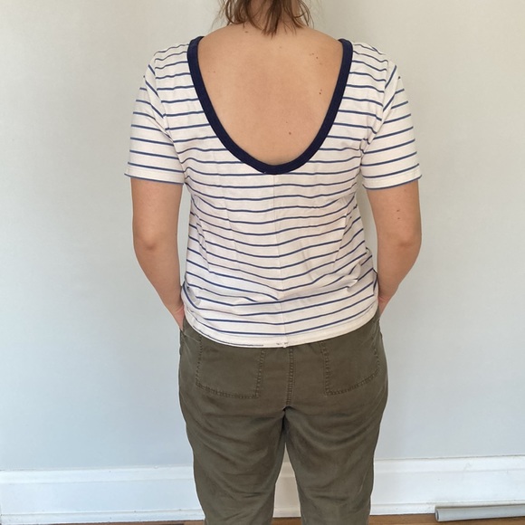 Levi’s Stripped Top with Deep U Back L - Picture 3 of 7